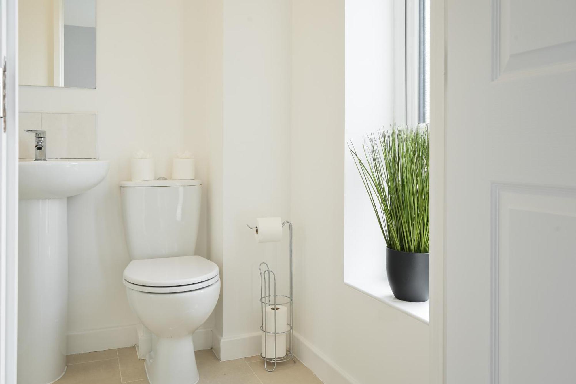 Mersey Way, Spacious 3 Bed Home, Close To Sheffield City Centre & Free Driveway Parking - Perfect For Workers, Groups & Families - Hosted By Stay Host Save Buitenkant foto
