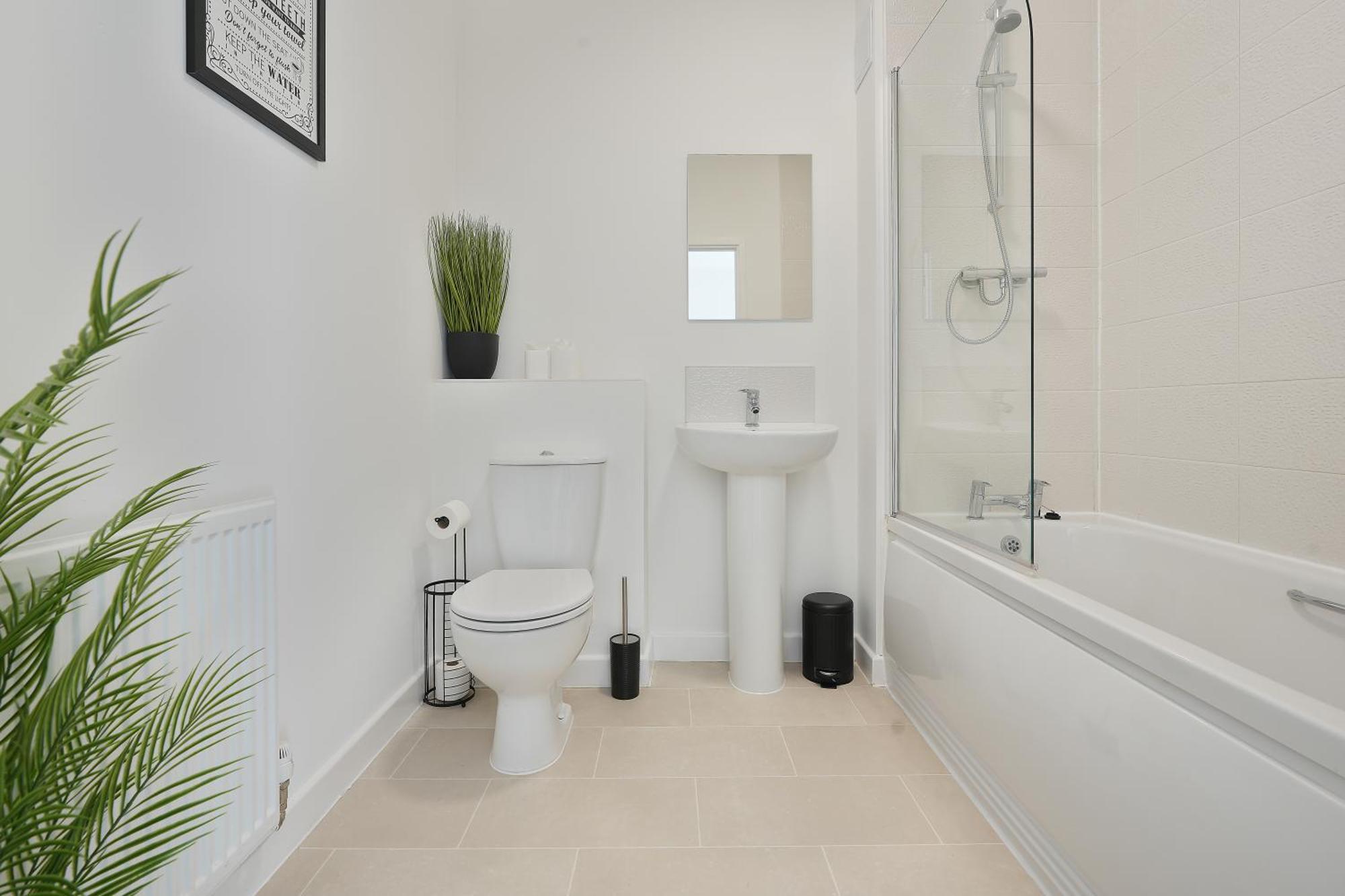 Mersey Way, Spacious 3 Bed Home, Close To Sheffield City Centre & Free Driveway Parking - Perfect For Workers, Groups & Families - Hosted By Stay Host Save Buitenkant foto